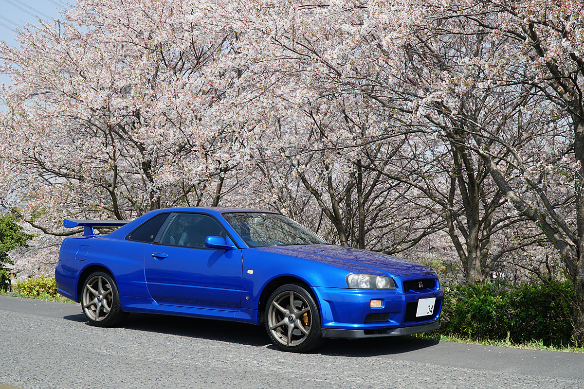 スカイラインgt R R34 青 2 レンタカーならスポーツカーオープンカー専門 おもしろレンタカー