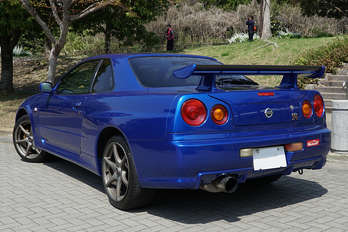 スカイラインgt R R34 青 2 レンタカーならスポーツカーオープンカー専門 おもしろレンタカー