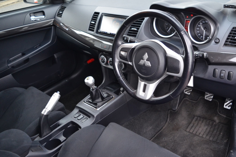 ランサーgsrエボリューション レンタカーならスポーツカーオープンカー専門 おもしろレンタカー ランサーgsrエボリューション レンタカーならスポーツカーオープンカー専門 おもしろレンタカー