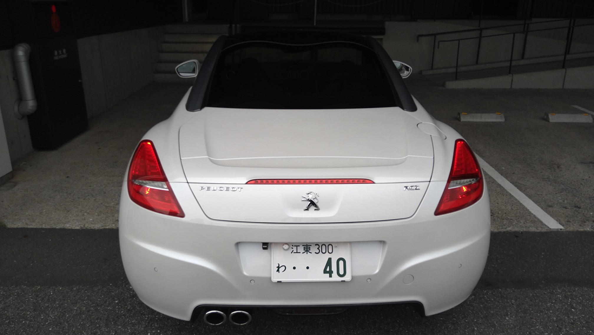 プジョー Rcz レンタカーならスポーツカーオープンカー専門 おもしろレンタカー