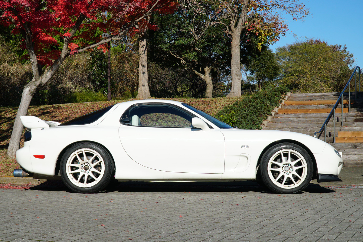 Rx 7 Typer 2 レンタカーならスポーツカーオープンカー専門 おもしろレンタカー Rx 7 Typer 2 レンタカーならスポーツカーオープンカー専門 おもしろレンタカー