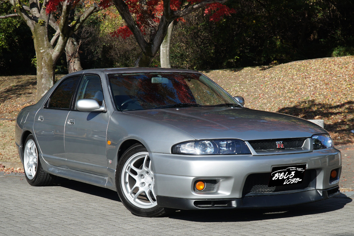 スカイラインGT-R 〈R33-銀〉 / レンタカーならスポーツカーオープン